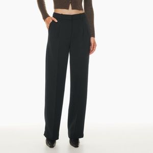 NWT Aritzia color black The Effortless Pant™